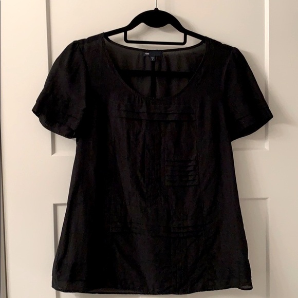 GAP Tops - GAP Sheer Black Cap Sleeve Top